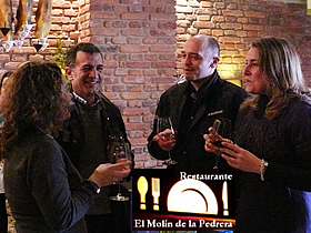 Félix de Cangas de Onís y Javier de Ideorama en Gijón, alternando un domingo por Cangas de Onís.